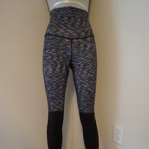 Lululemon PRISTINE stirrup or heel strap yoga pant